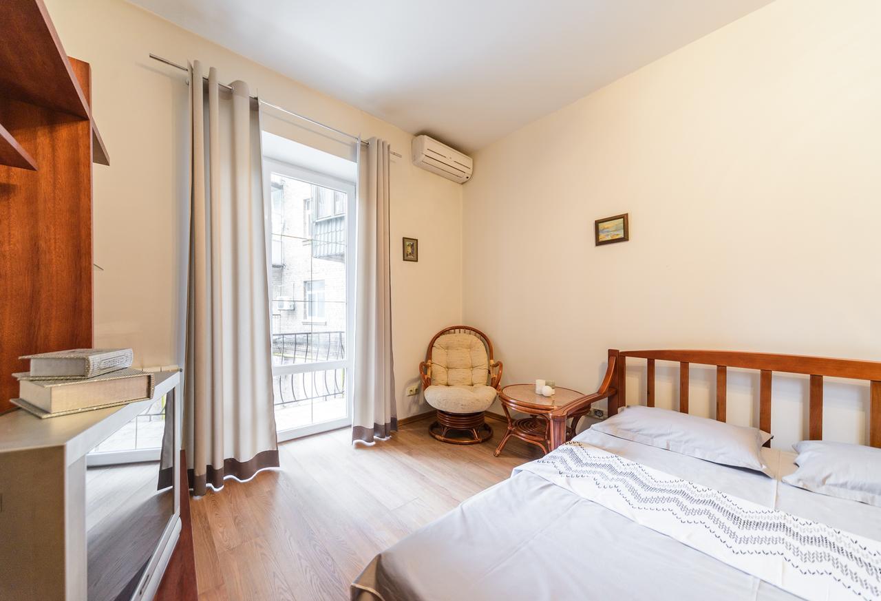 1-Room Apartments Kiev City Center Екстериор снимка