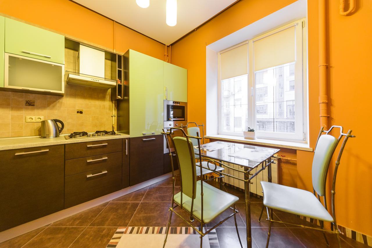 1-Room Apartments Kiev City Center Екстериор снимка